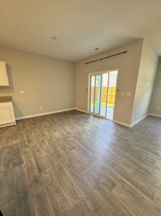 Building Photo - 4518 Sandstone Dr