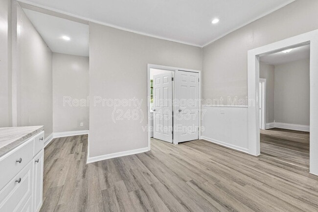 Building Photo - 3707 Hunt St