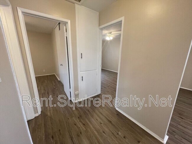 Building Photo - 355 S Aspan Ave