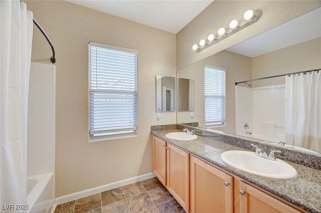 Building Photo - 183 Rolling Fields Ct