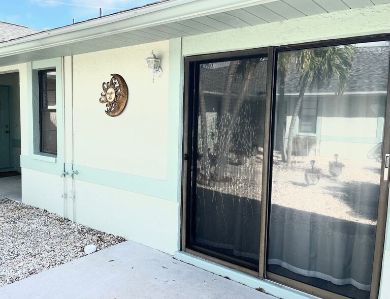 Building Photo - 715 SE 47th St