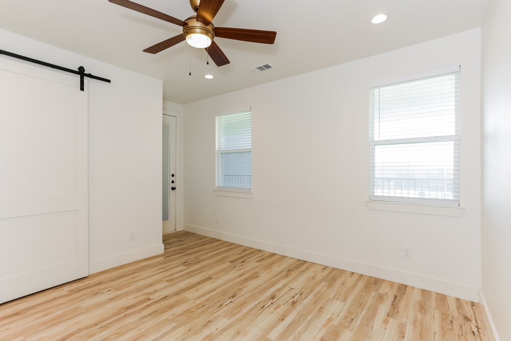 Building Photo - 7177 9th Hole Dr