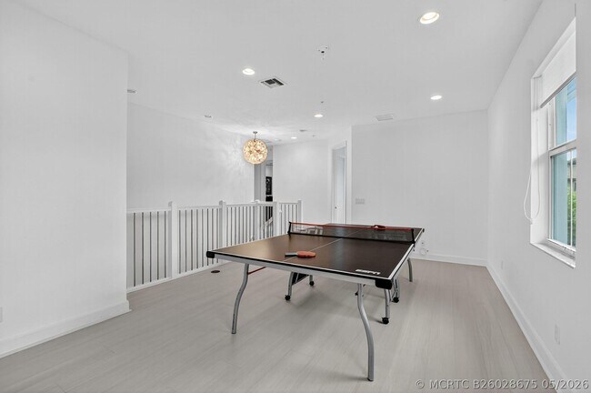 Building Photo - 6675 Quiet Wave Trl