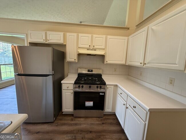 Building Photo - 363 Brook Lea Cove