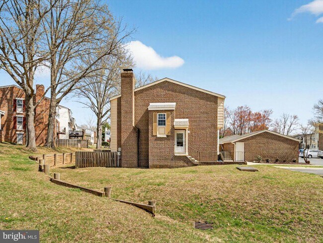 Building Photo - 3827 Gawayne Terrace