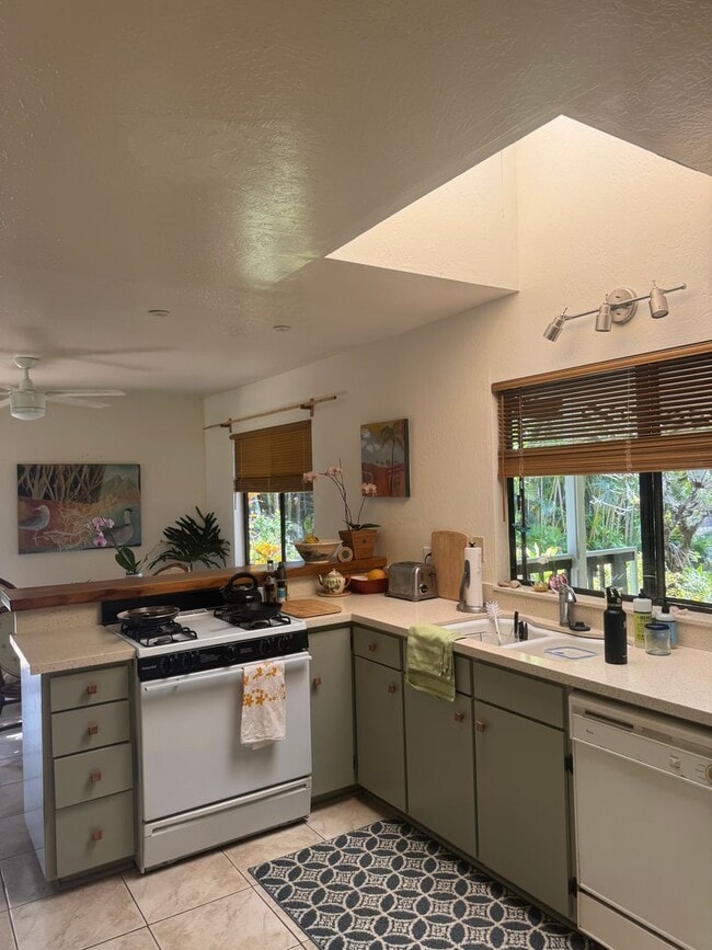 Building Photo - Furnished 2 Bedroom 2 Bath Home in Princev...