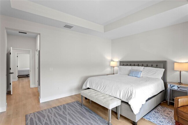 Building Photo - 114-121 21st St N