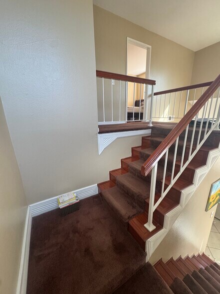 CARPETED STAIRS - 4179 Ironwood Dr