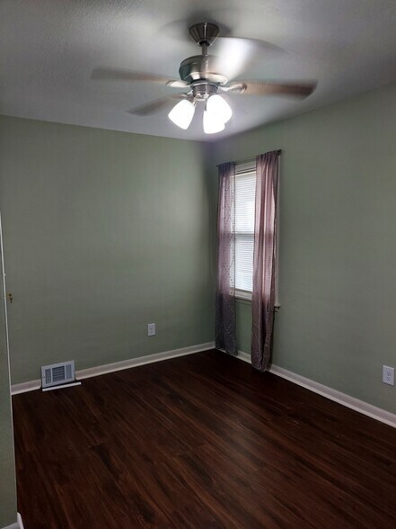 2nd Bedroom - 202 Renrose Ave