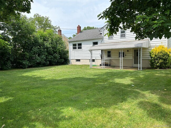 Building Photo - 33 Ava Dr
