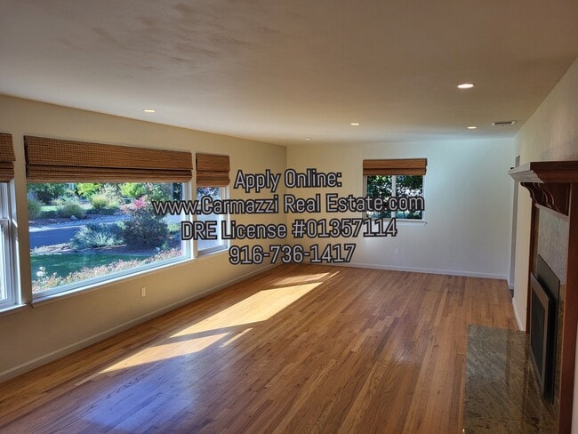Building Photo - 730 Coronado Blvd