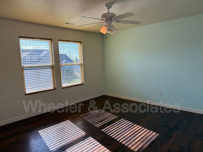 Building Photo - 1584 W Galbraith Ln