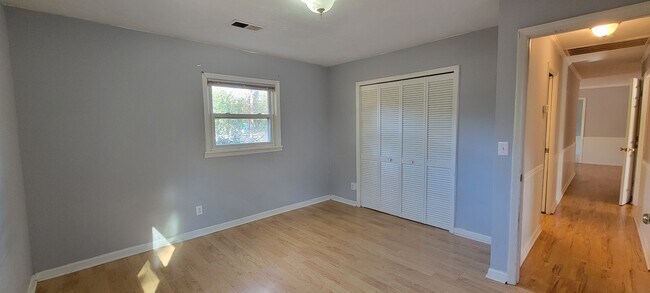 Building Photo - 1702 Wandering Way