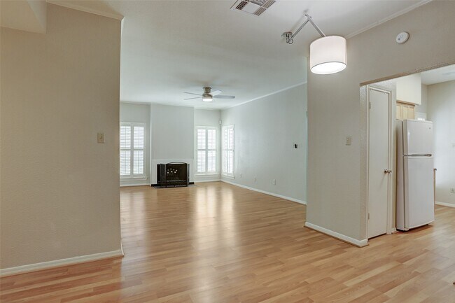 Building Photo - 1201 Bering Dr