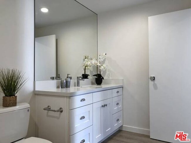 Building Photo - 4730 Crystal Springs Dr