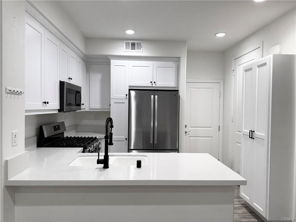 Building Photo - 401 Castiano St