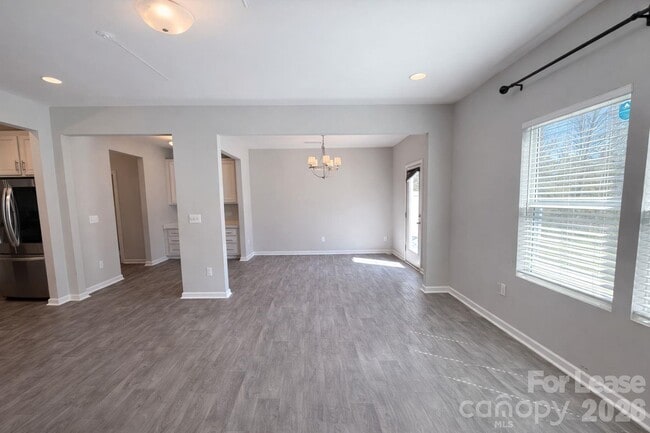 Building Photo - 11154 Woodland Crk Wy