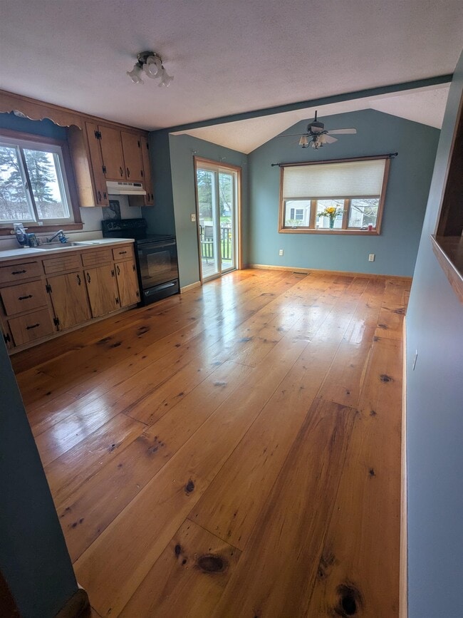 Building Photo - 117 Sherburne Rd