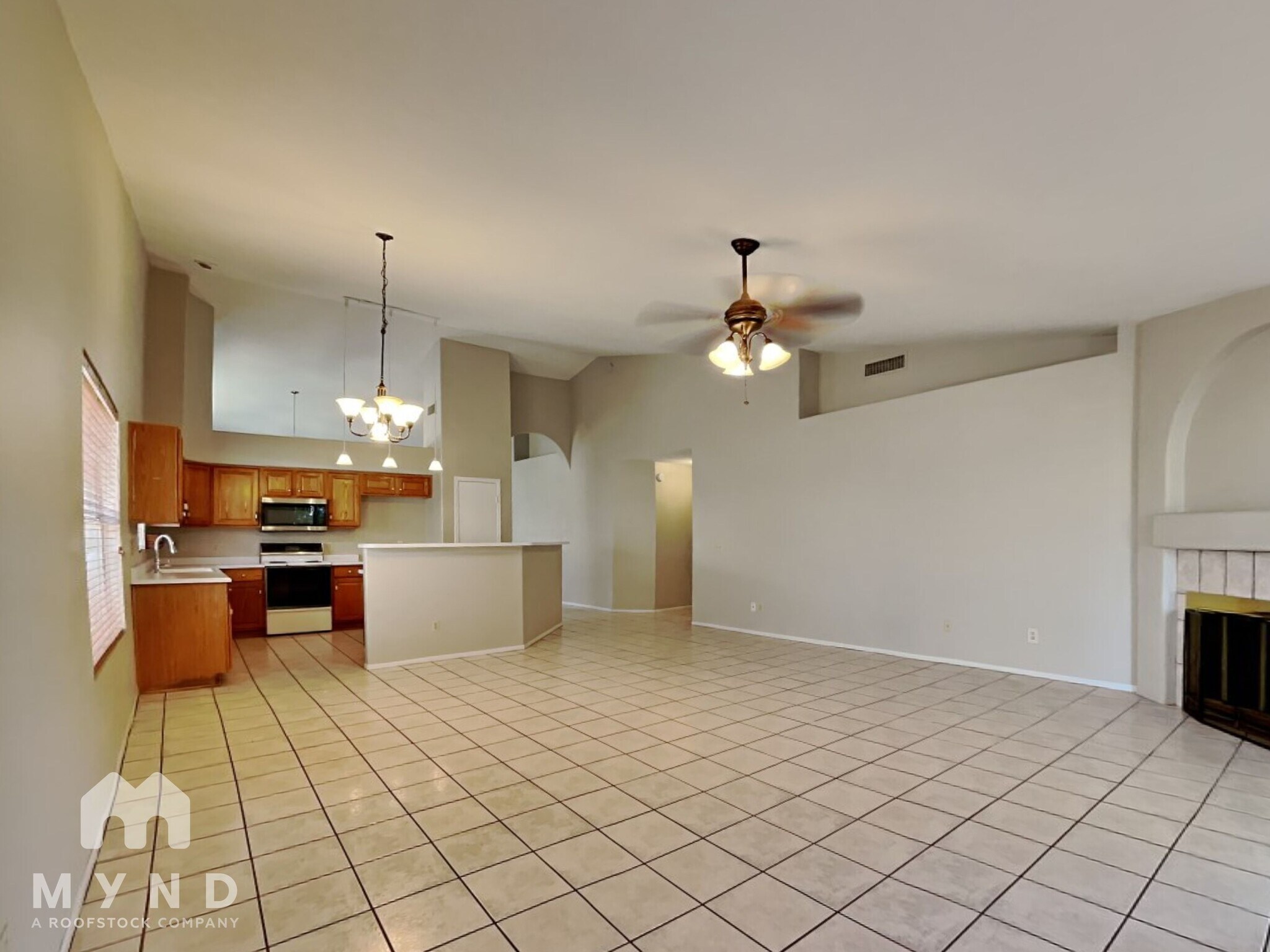 Building Photo - 3828 W Mariposa Grande Ln