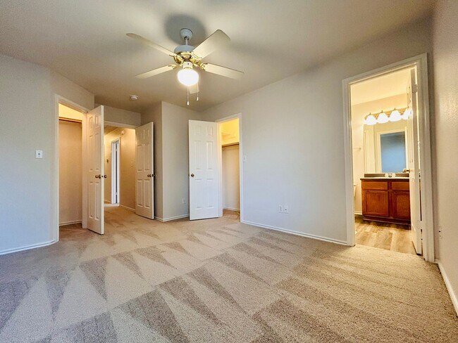 Building Photo - 12307 Abney Dr