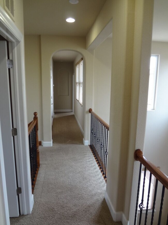 Building Photo - COMING SOON! Beautiful 5 bedroom Home in Lincoln Crossing Village!