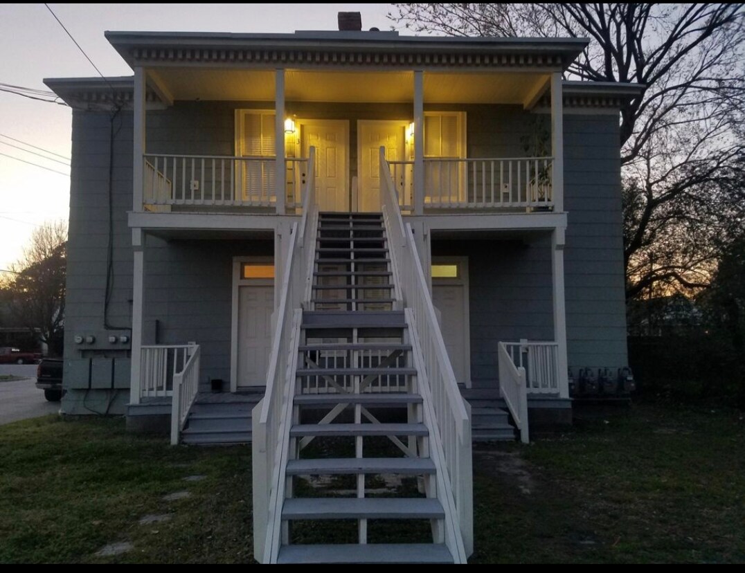 Building Photo - 259 Chautauqua Ave