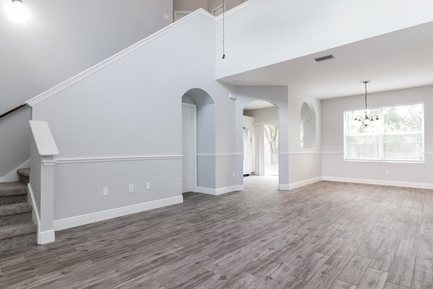 Building Photo - 18034 Birdwater Dr