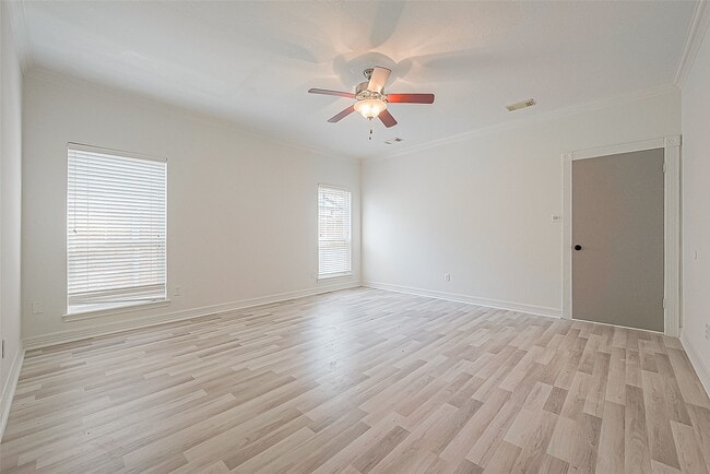 Building Photo - 1015 Sugar Lakes Dr