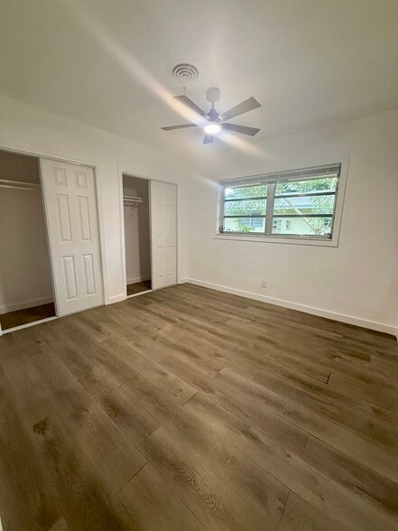 Building Photo - 337 SE 12th Ave