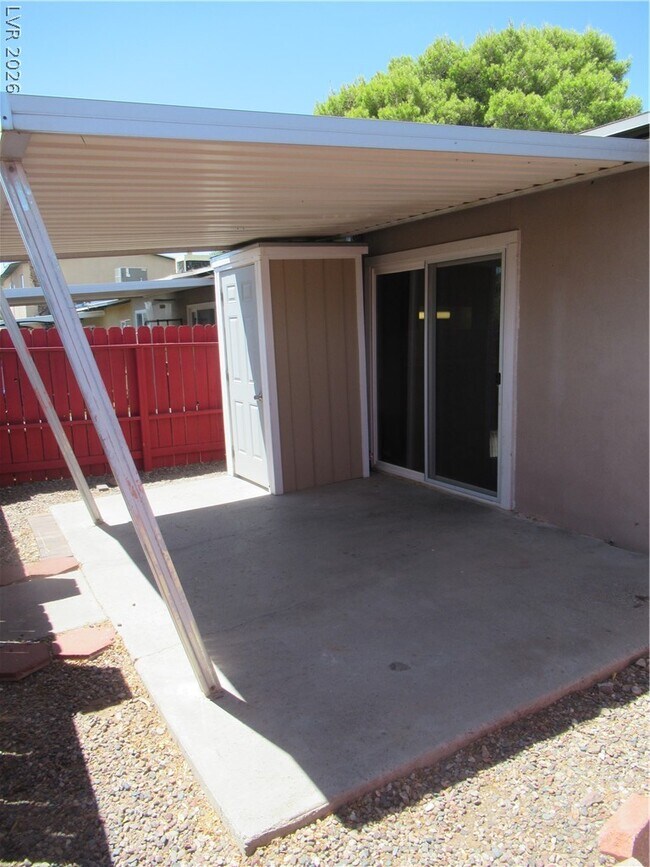 Building Photo - 357 E Van Wagenen St