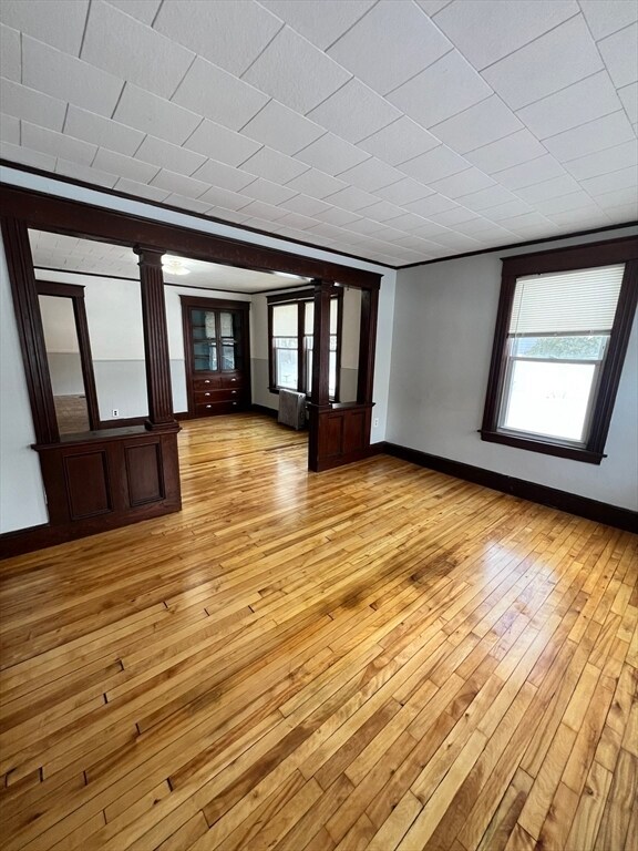 Building Photo - 52 Lincoln St