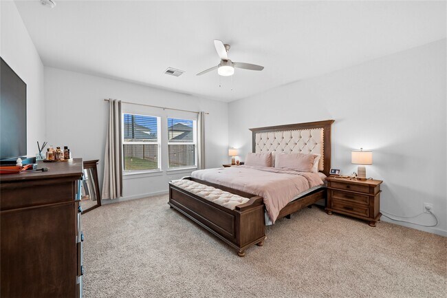 Building Photo - 1542 Merulana Lane