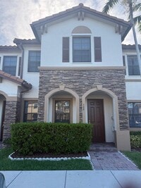 Building Photo - 548 SE 32nd Ave
