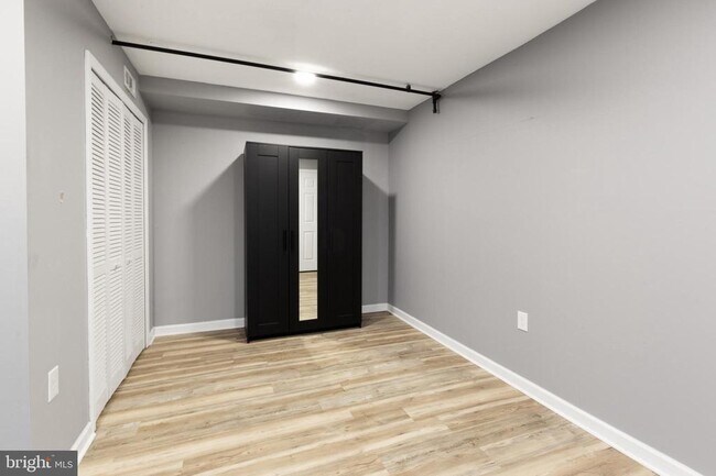 Building Photo - 1719 Ridge Ave