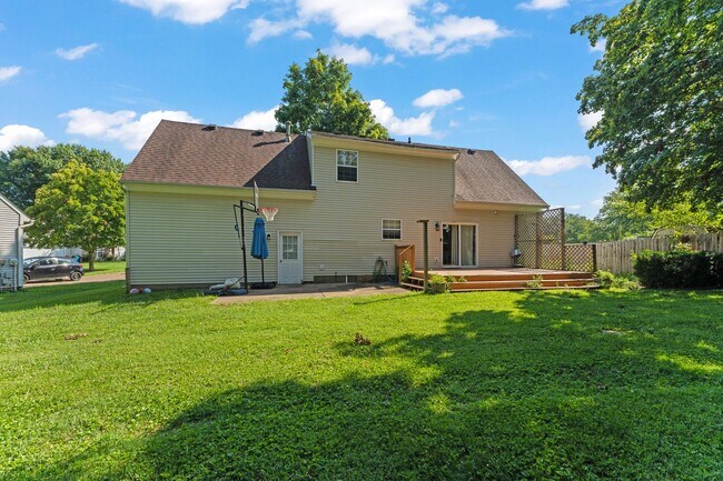 Building Photo - 8603 Raintree Cir