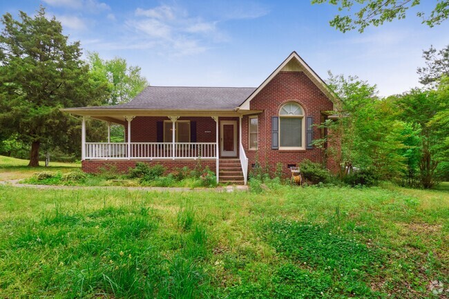 Building Photo - 1430 Powhatan Rd