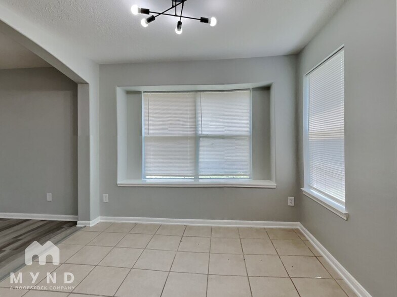 Building Photo - 13613 Bighorn Trail