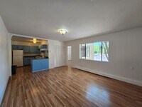 Building Photo - 812 Cam De Monte Rey