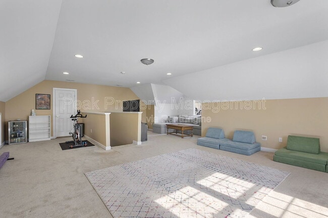 Building Photo - 9069 Brigadier Rd