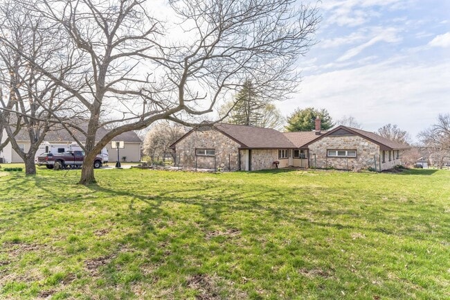 Building Photo - Single home in Methacton School District For Rent