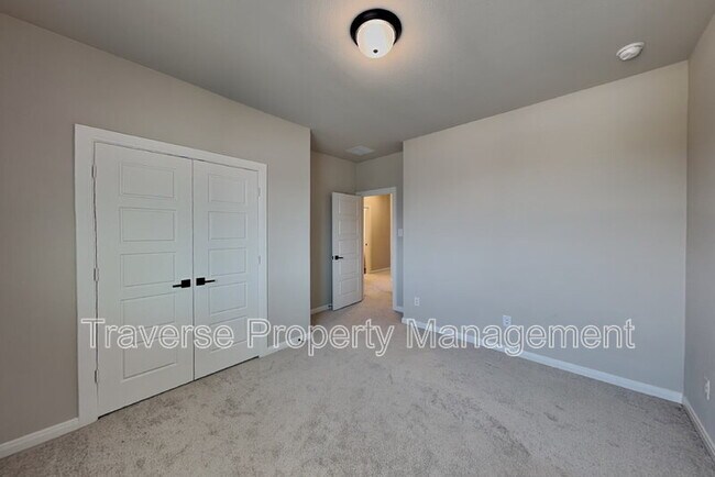 Building Photo - 2013 Tolleson Dr
