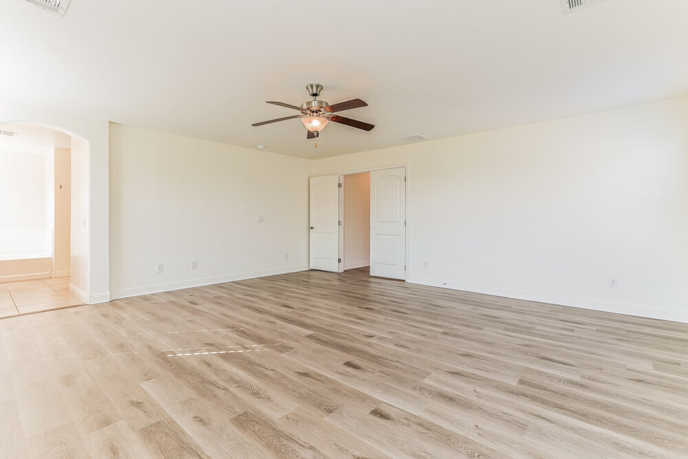 Building Photo - 5537 E Jaeger St