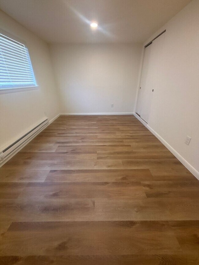 Building Photo - Lots of space and flexibility in a convenient Wheat Ridge Location
