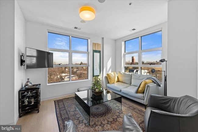 Building Photo - 4750 41st St NW