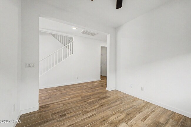 Building Photo - 17057 W Molly Ln