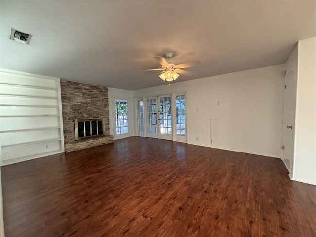 Building Photo - 8713 Azalea Trl