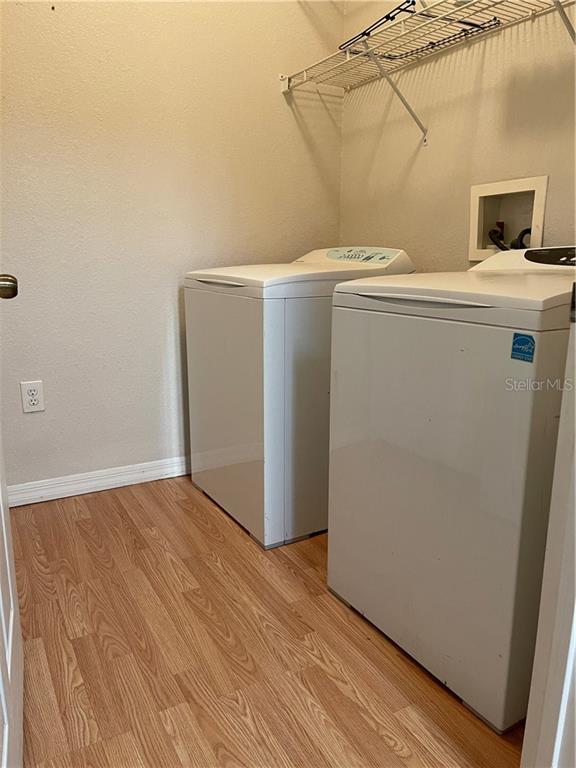 Building Photo - 8006 Hemingway Cir