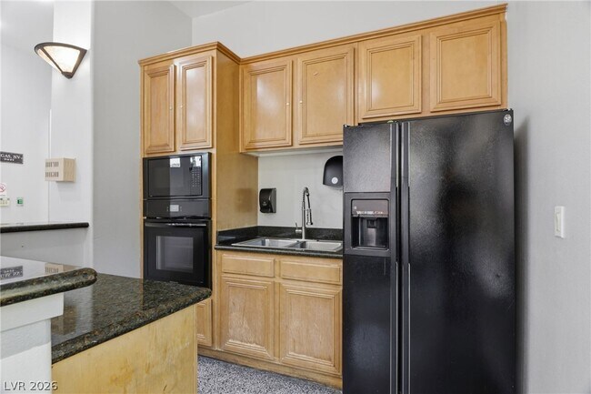 Building Photo - 7143 S Durango Dr