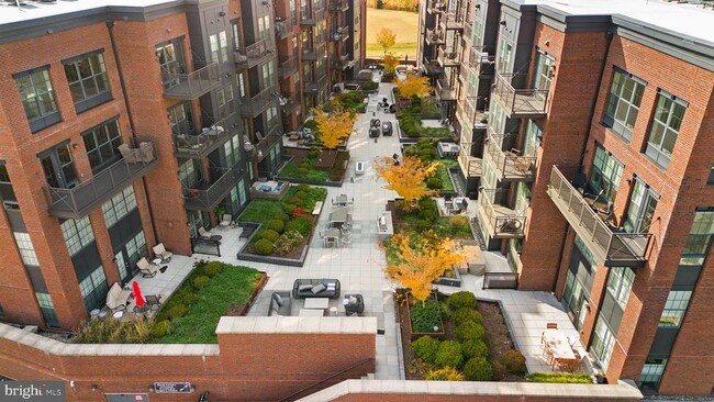 Building Photo - 502 Diamondback Dr