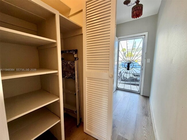 Building Photo - 13105 Ixora Ct